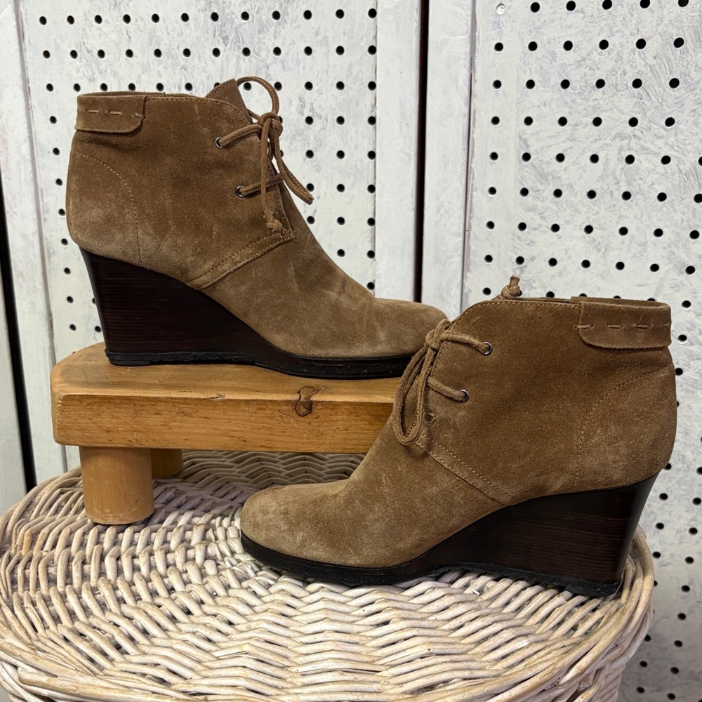 Via Spiga suede